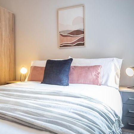 Elegant 1 Bedroom Apartments View & Parking By Opulent Sunderland Kültér fotó