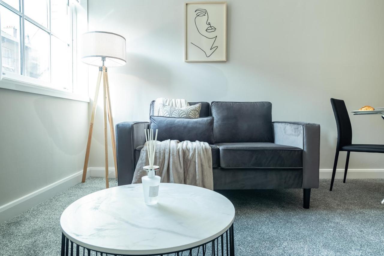 Elegant 1 Bedroom Apartments View & Parking By Opulent Sunderland Kültér fotó